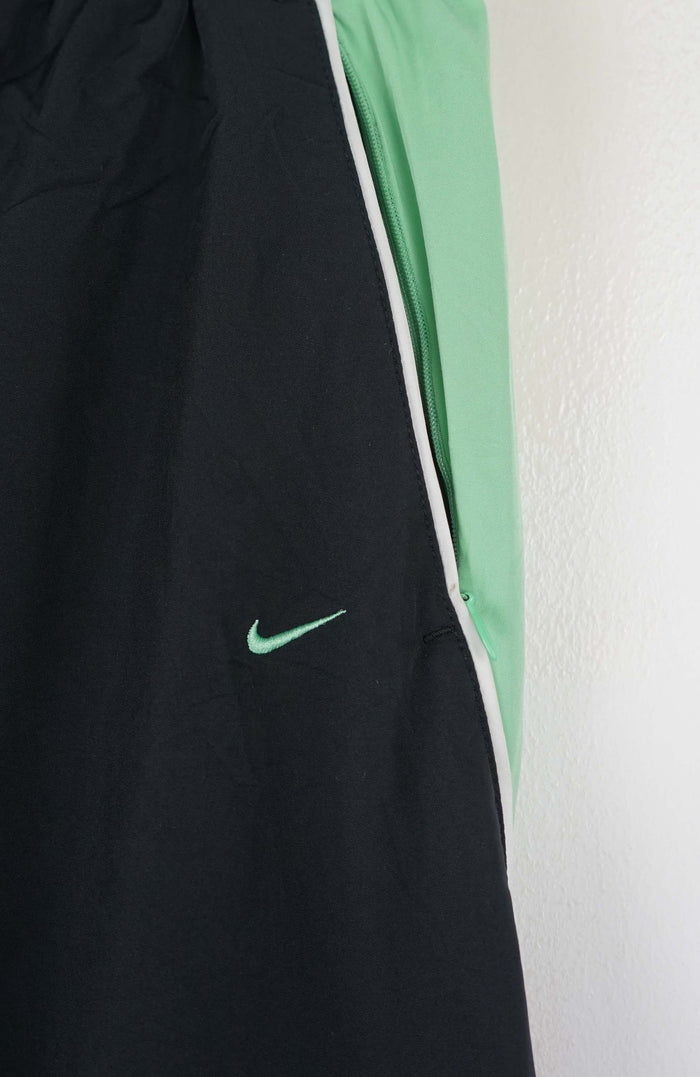 VINTAGE NIKE TRACK PANTS (XS)