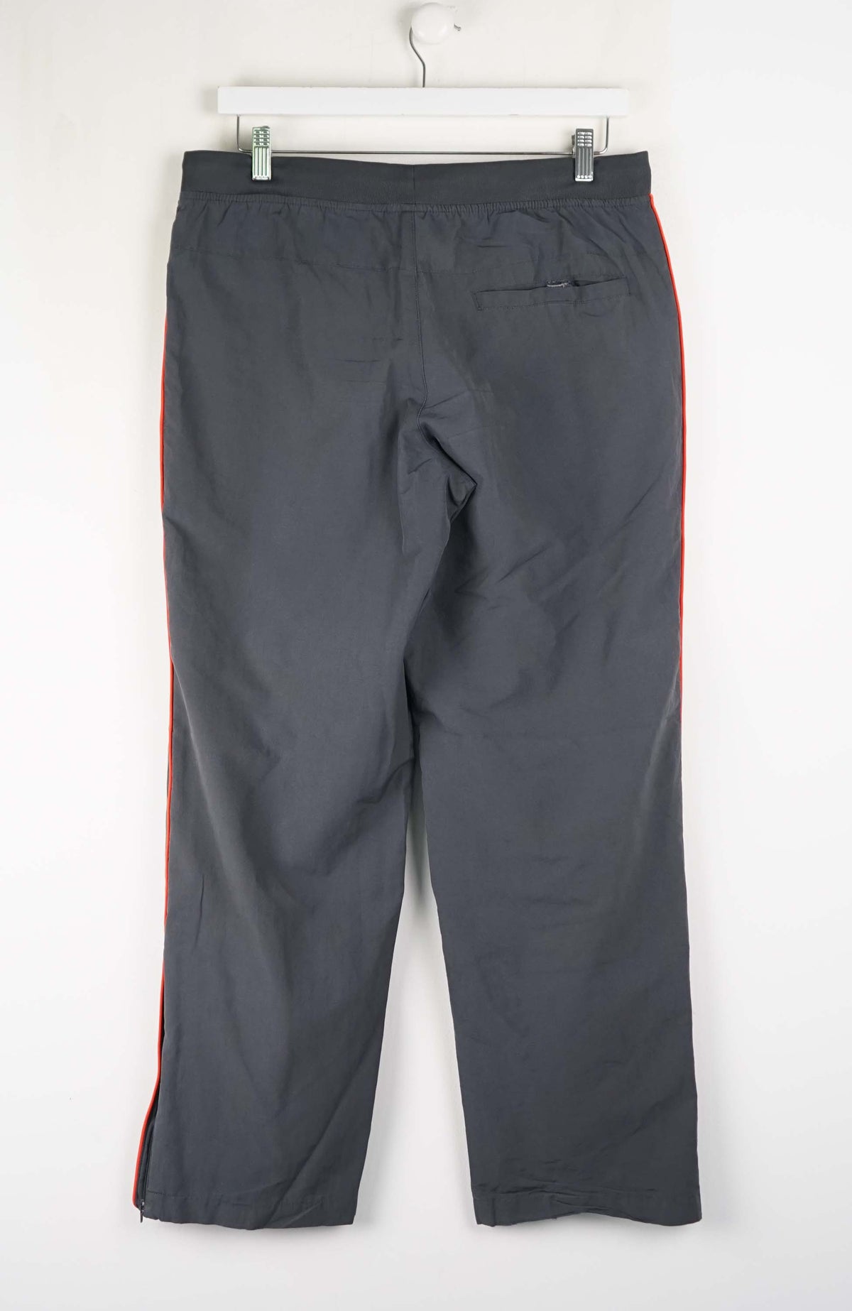 VINTAGE NIKE TRACK PANTS (L)