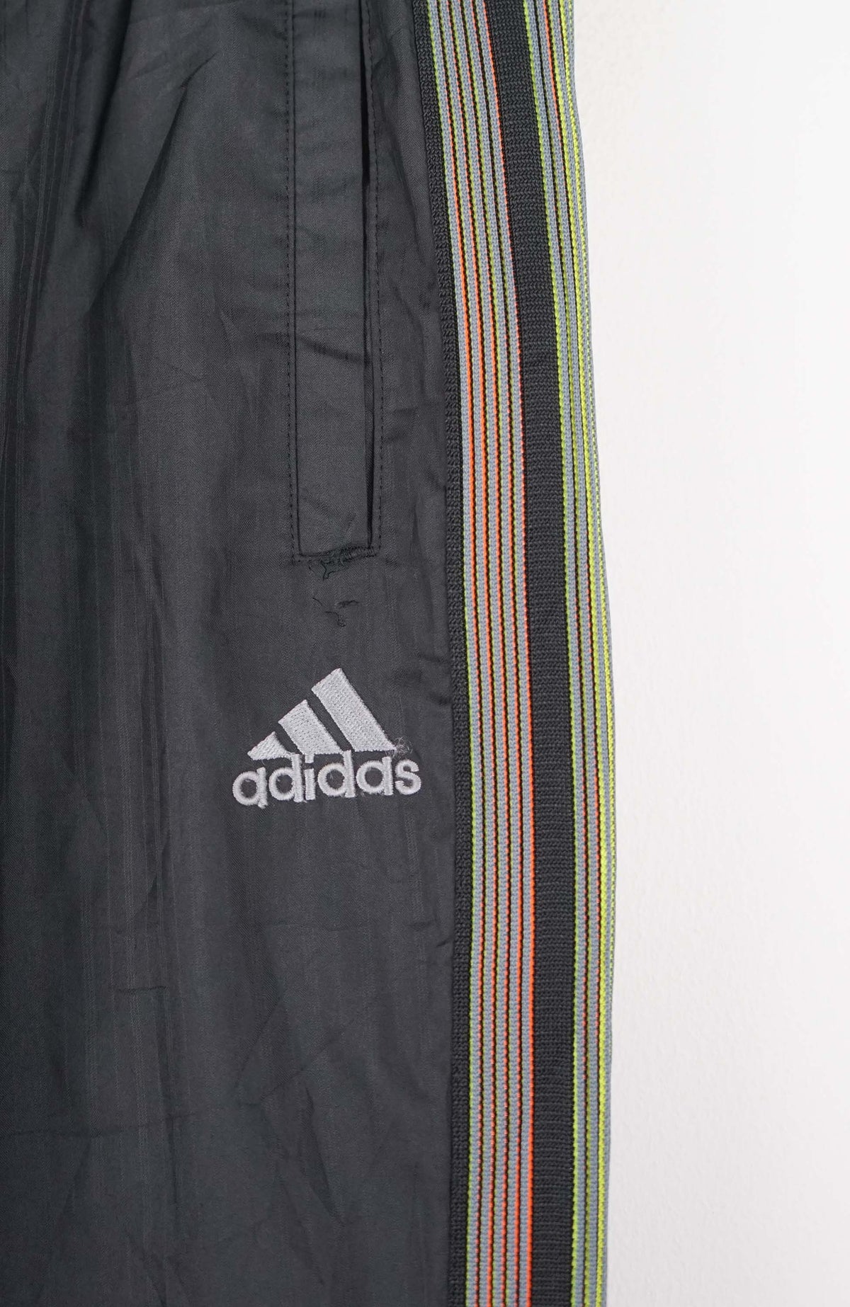 VINTAGE ADIDAS TRACK PANTS (M)