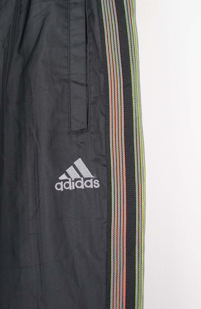 VINTAGE ADIDAS TRACK PANTS (M)