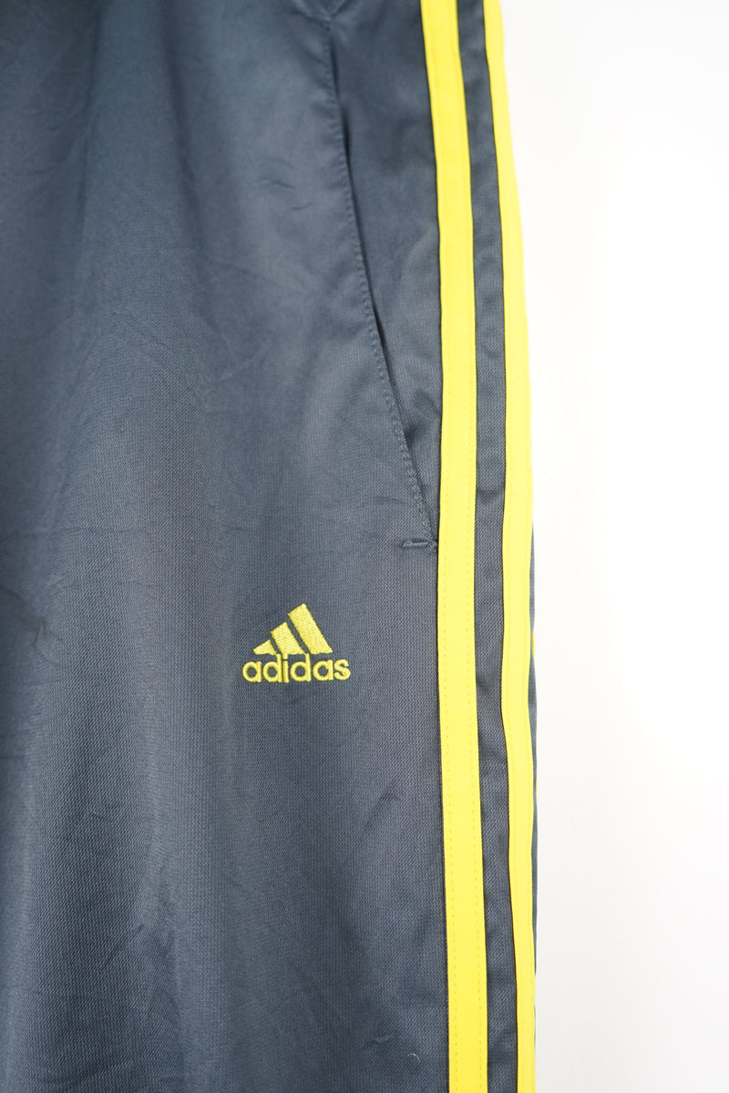 VINTAGE ADIDAS TRACK PANTS (XXL)