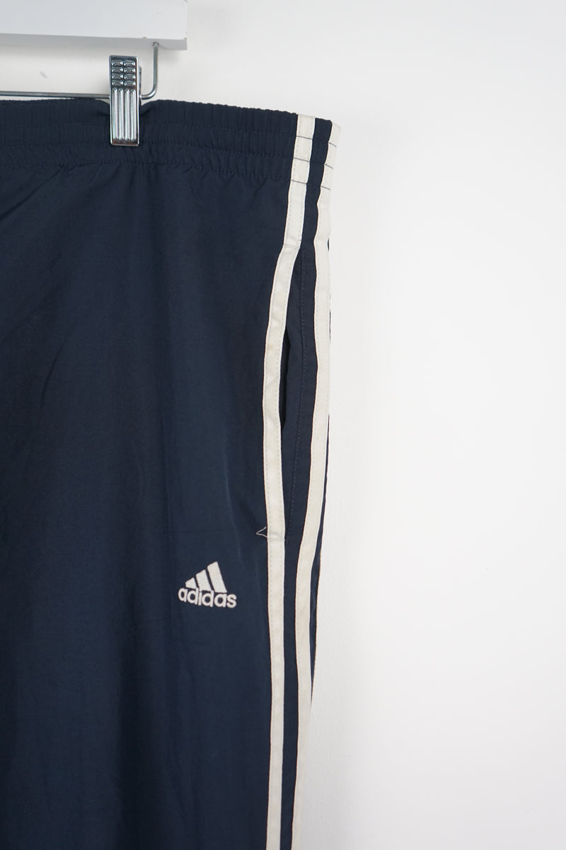 VINTAGE ADIDAS TRACK PANTS (XXXL)