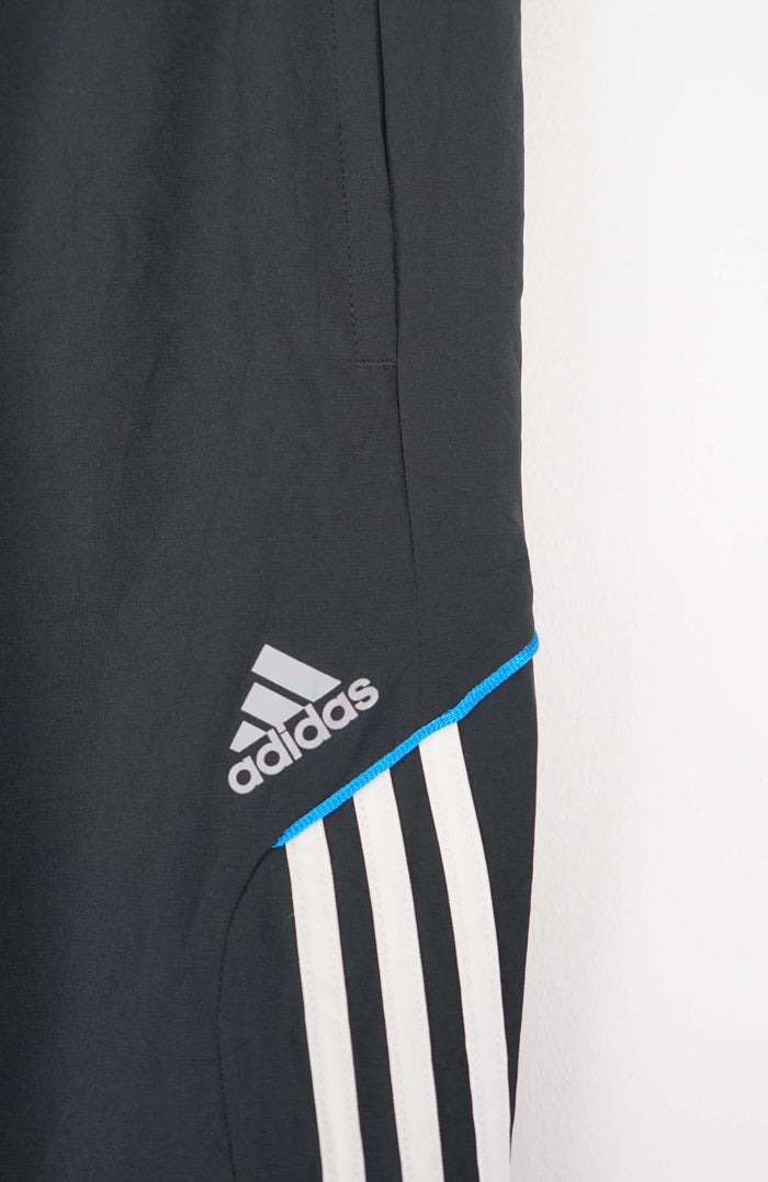 VINTAGE ADIDAS TRACK PANTS (M)