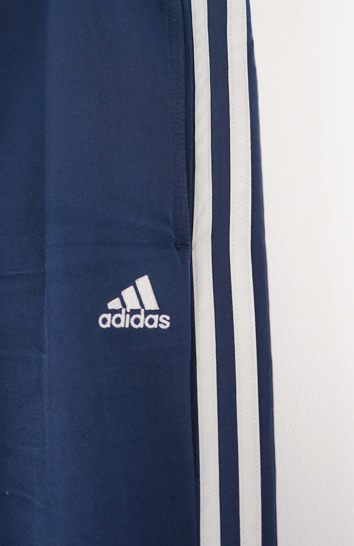 VINTAGE ADIDAS TRACK PANTS (L)