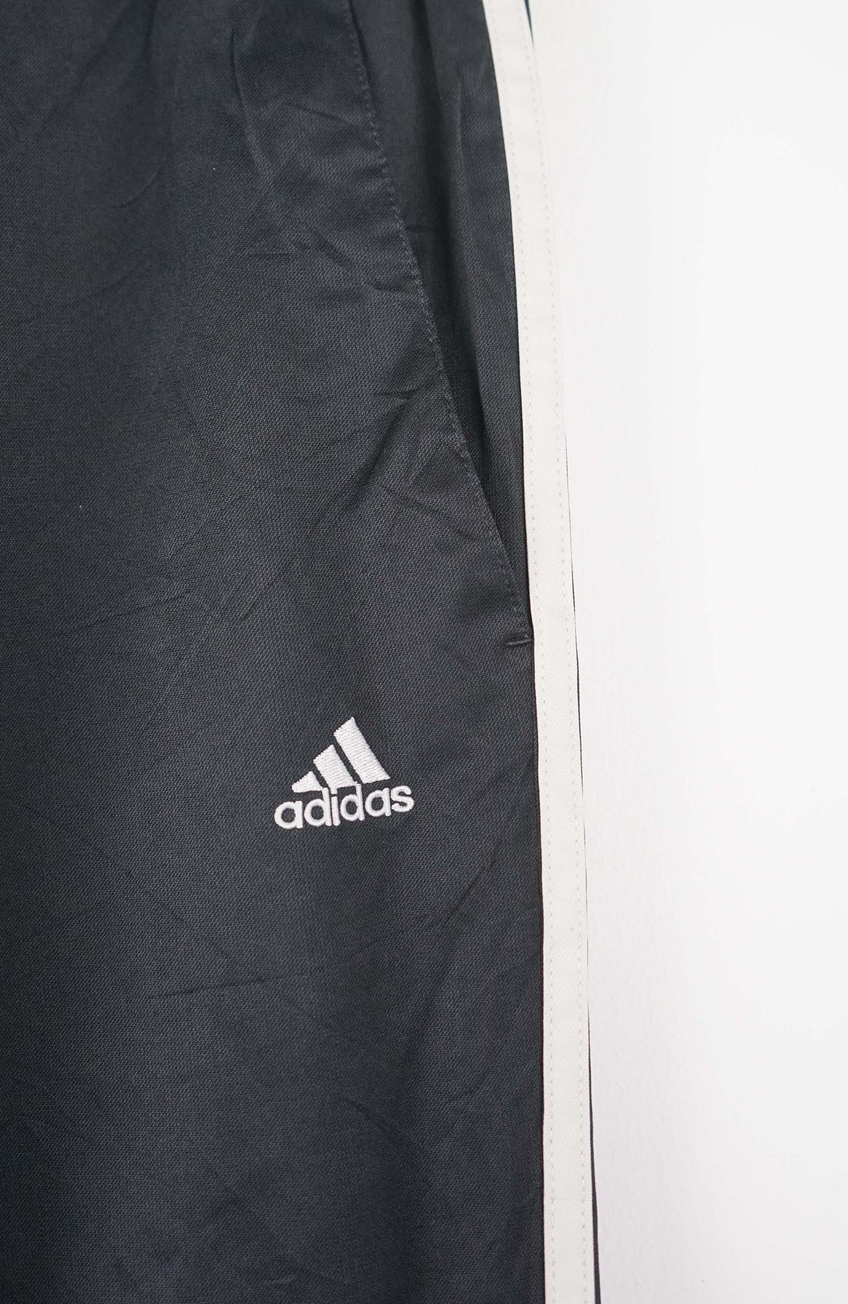 VINTAGE ADIDAS TRACK PANTS (M)