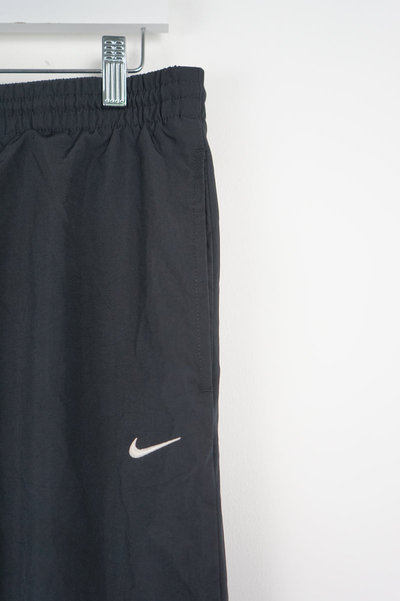 VINTAGE NIKE TRACK PANTS (XL)