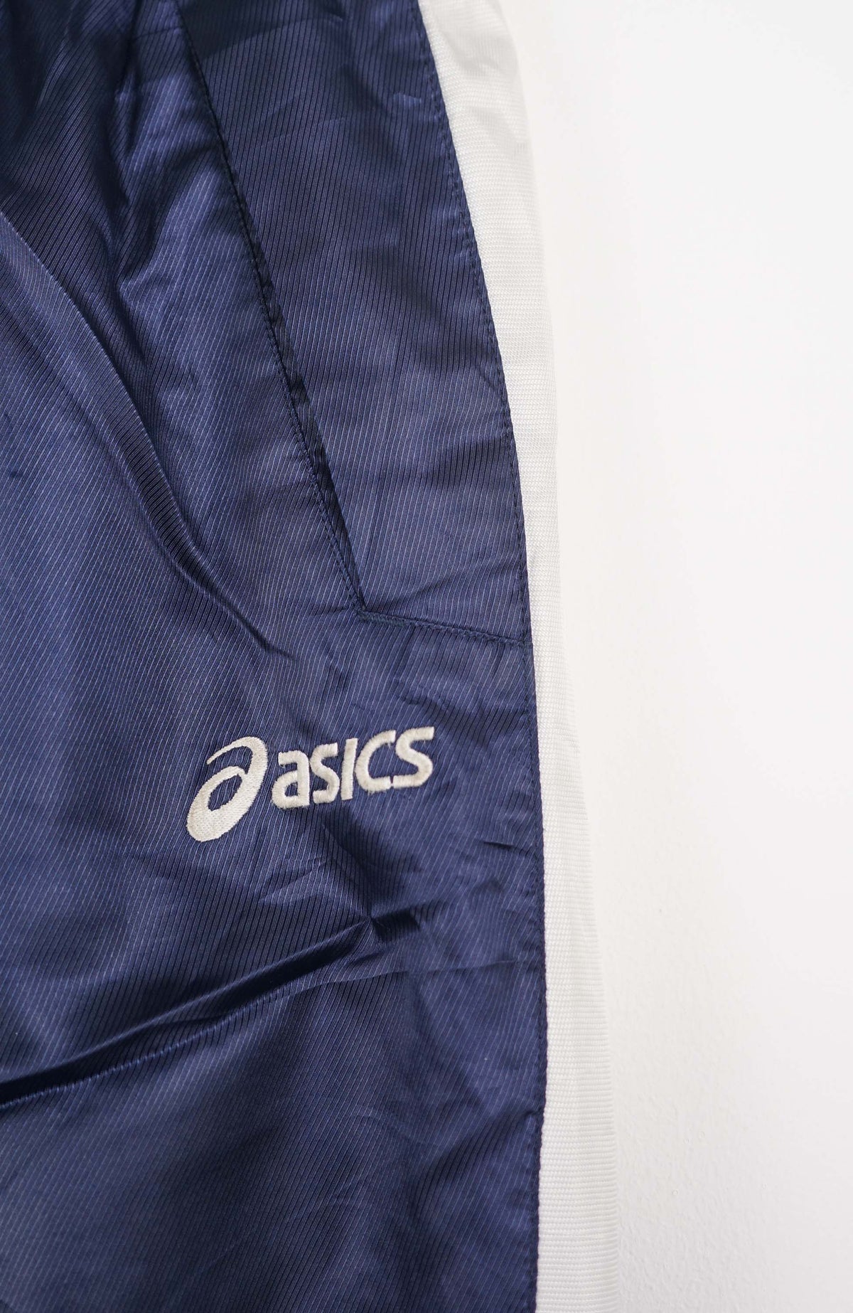 VINTAGE ASICS TRACK PANTS (S)