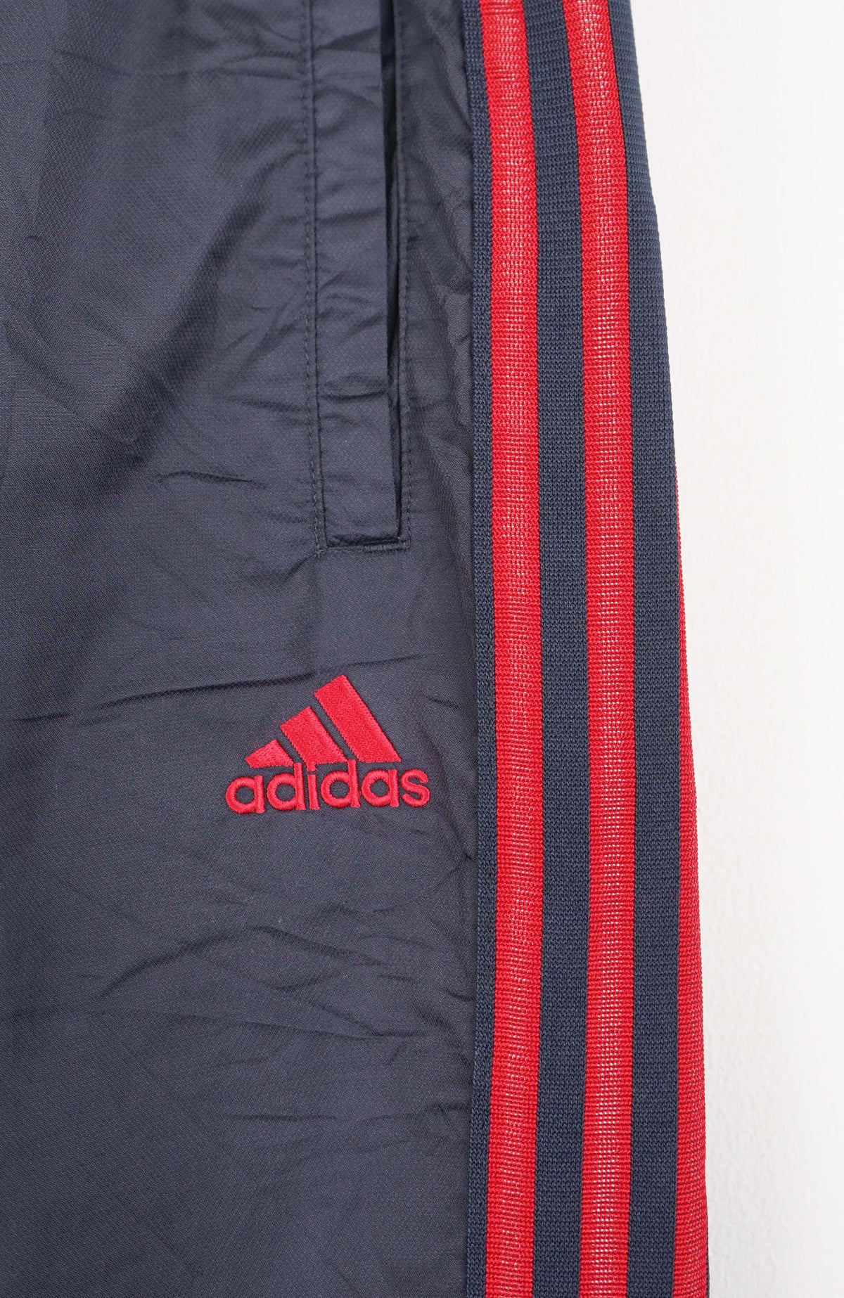 VINTAGE ADIDAS TRACK PANTS (M)