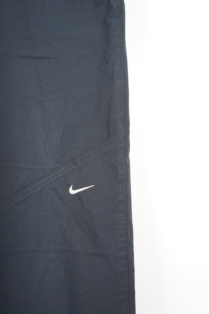 VINTAGE NIKE TRACK PANTS (L)