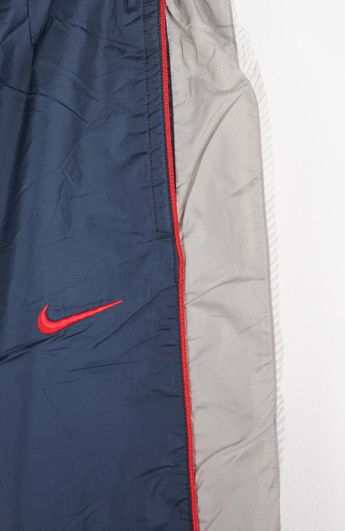 VINTAGE NIKE TRACK PANTS (XL)