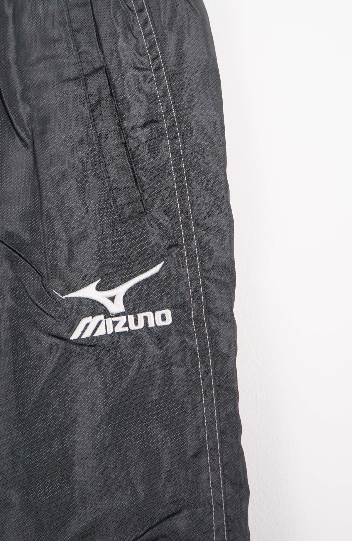 VINTAGE MIZUNO TRACK PANTS (S)