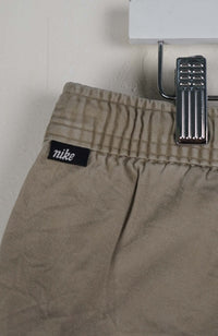 VINTAGE NIKE CARGO SHORTS W34