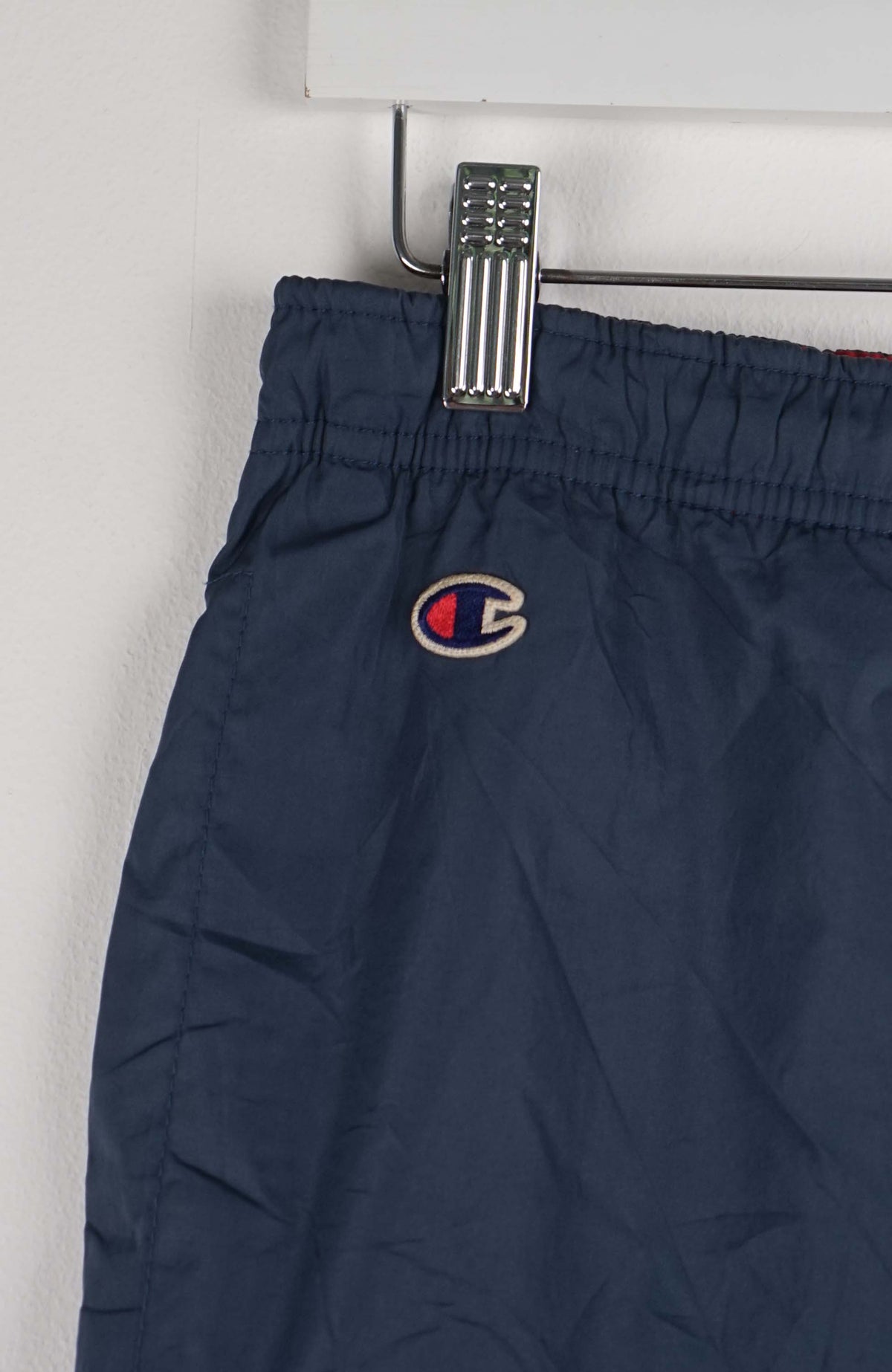 VINTAGE CHAMPION TRACK PANT SHORTS (M)