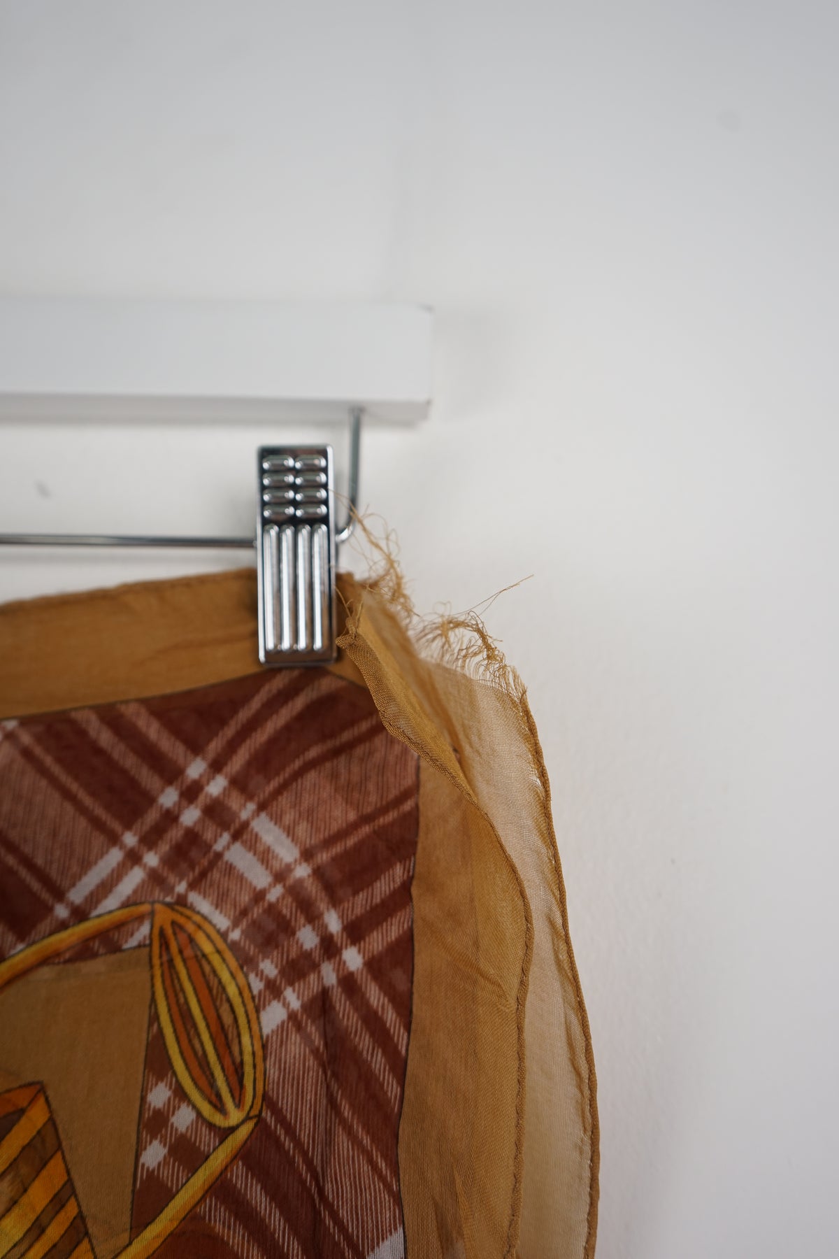 VINTAGE  SCARF