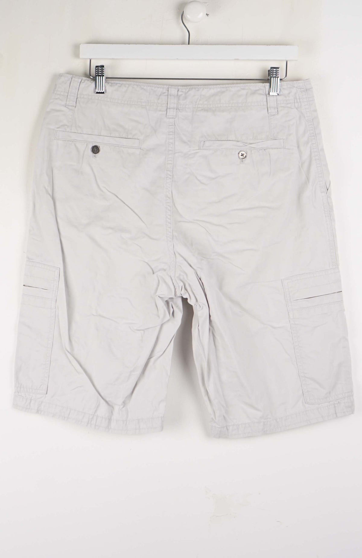VINTAGE CALVIN KLEIN CARGO SHORTS W34
