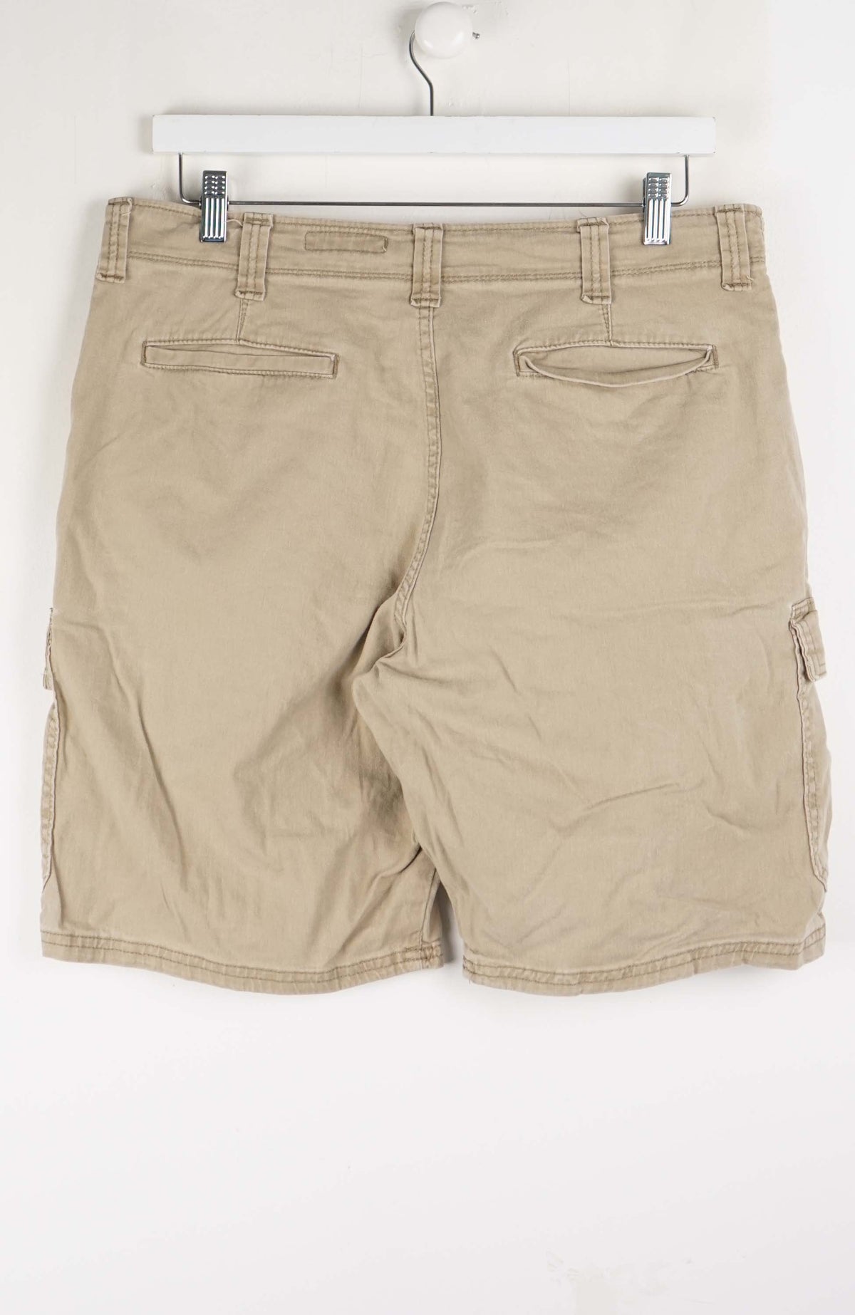 VINTAGE WRANGLER CARGO SHORTS W34