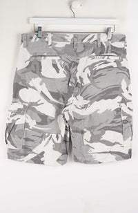VINTAGE WRANGLER CAMO CARGO SHORTS W34