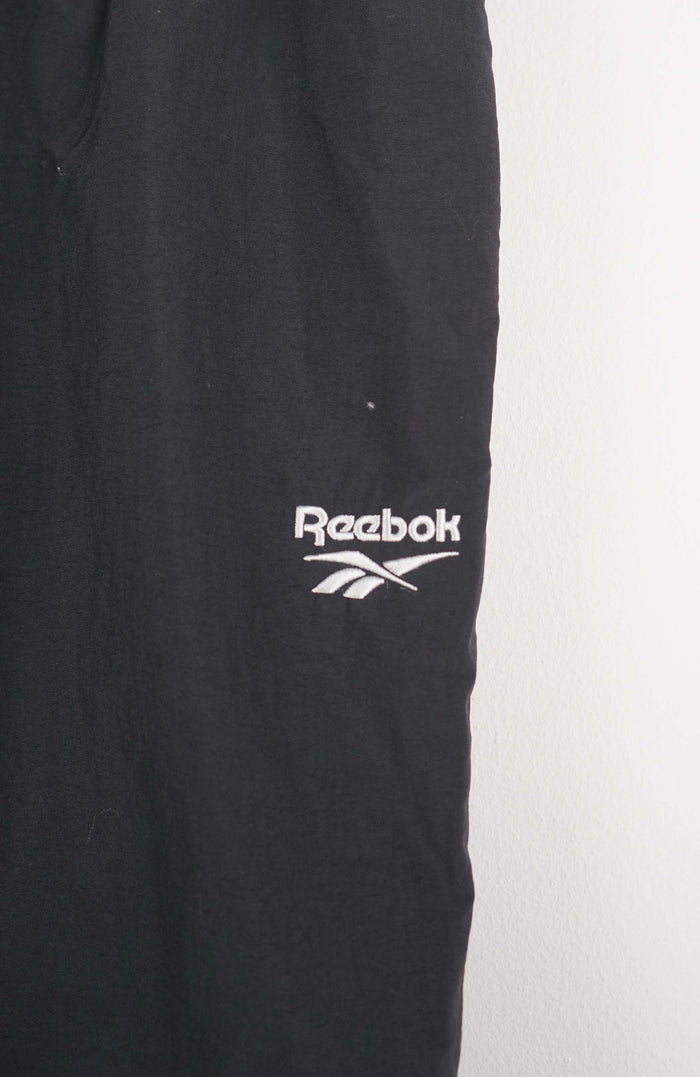 VINTAGE REEBOK TRACK PANT SHORTS (M)