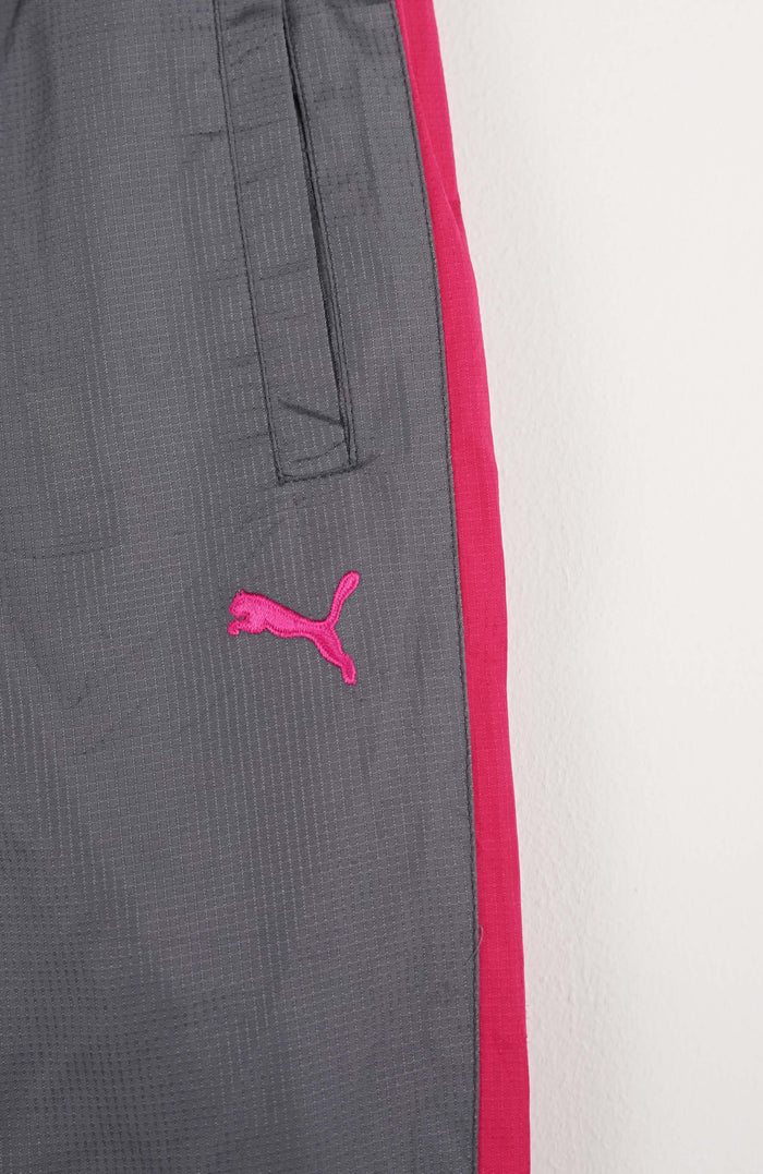 VINTAGE PUMA TRACK PANT SHORTS (S)