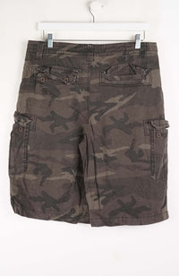 VINTAGE AIRWALK CAMO CARGO SHORTS W34