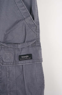 VINTAGE WRANGLER CARGO SHORTS W30