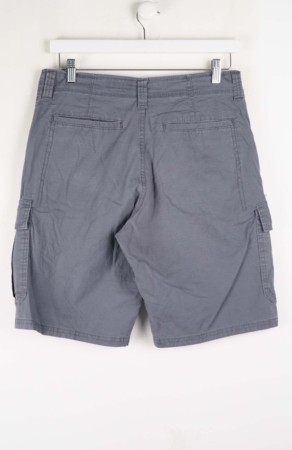 VINTAGE WRANGLER CARGO SHORTS W30