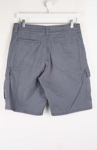 VINTAGE WRANGLER CARGO SHORTS W30