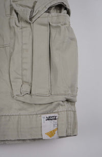 VINTAGE LEVI'S JEANS CARGO SHORTS W36