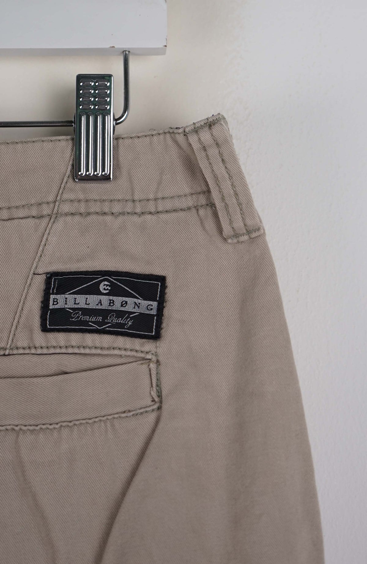 VINTAGE BILLABONG CARGO SHORTS W36
