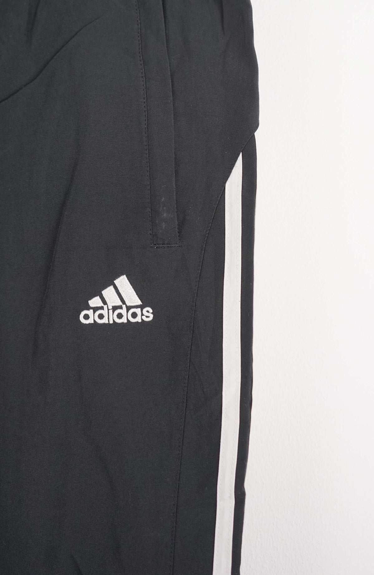 VINTAGE ADIDAS TRACK PANT SHORTS (XL)