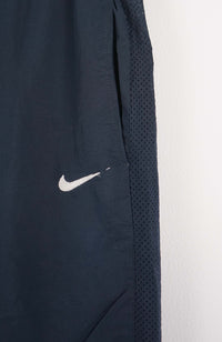 VINTAGE NIKE TRACK PANT SHORTS (M)