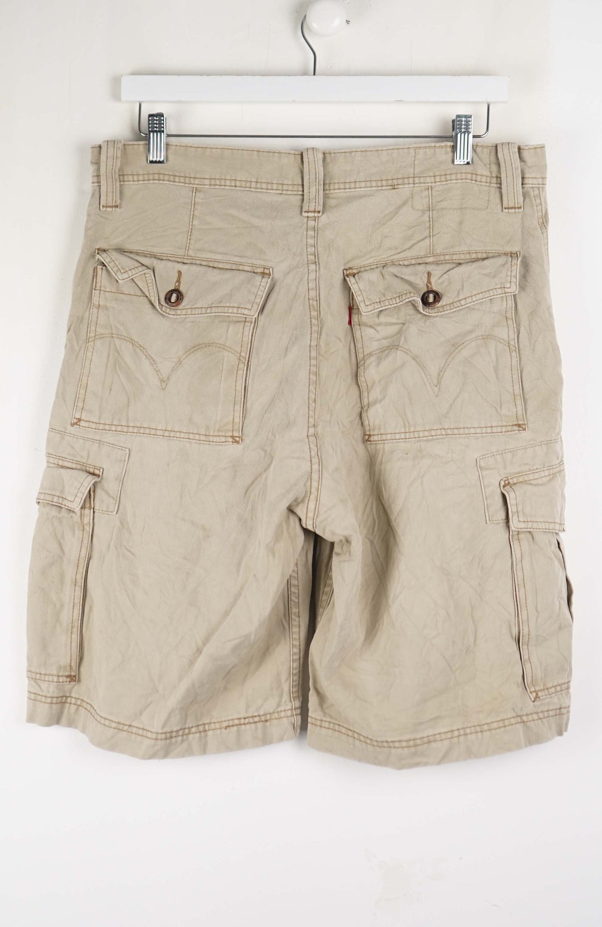 VINTAGE LEVI'S CARGO SHORTS W36