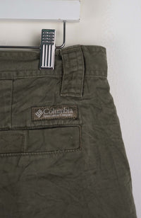 VINTAGE COLUMBIA CARGO SHORTS W36
