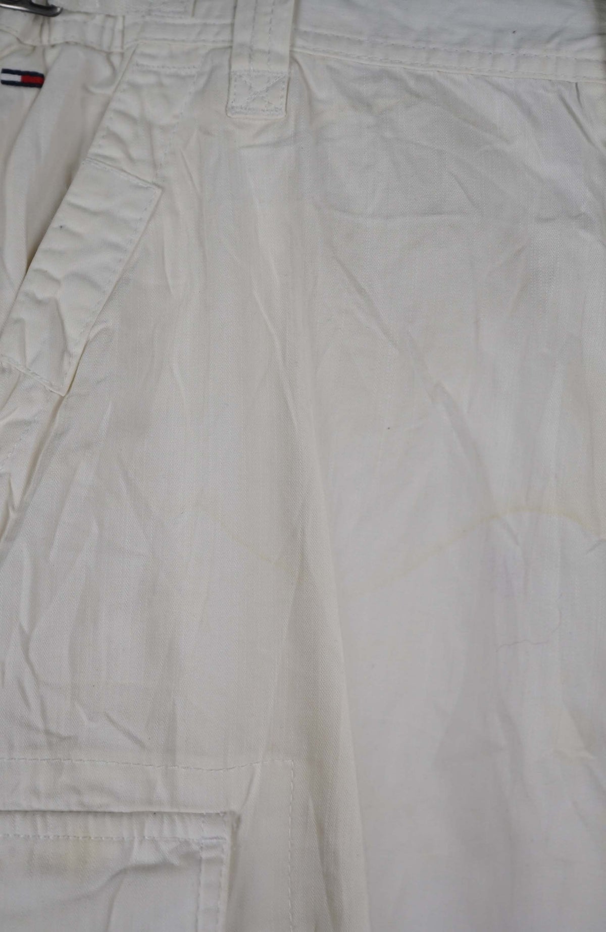 VINTAGE TOMMY HILFIGER CARGO SHORTS W30