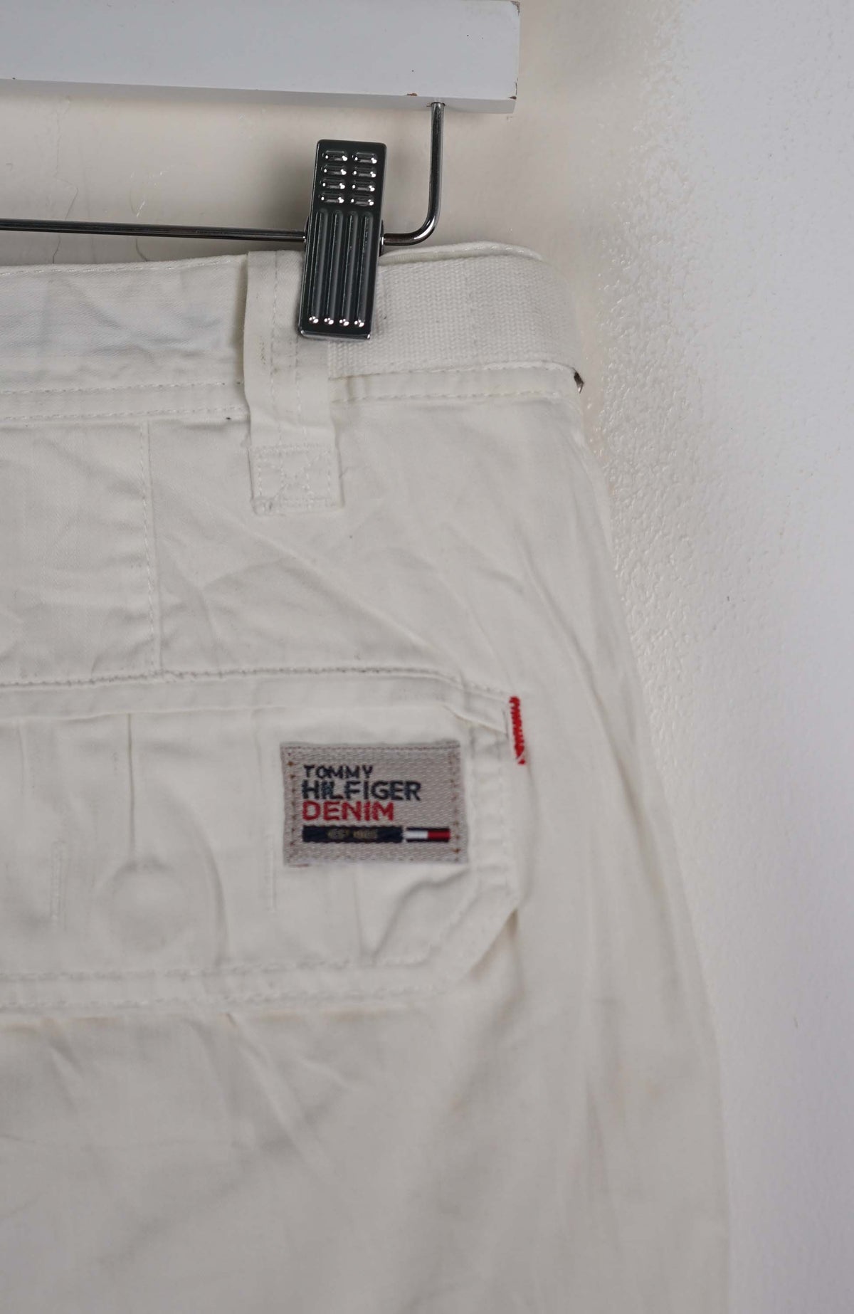 VINTAGE TOMMY HILFIGER CARGO SHORTS W30