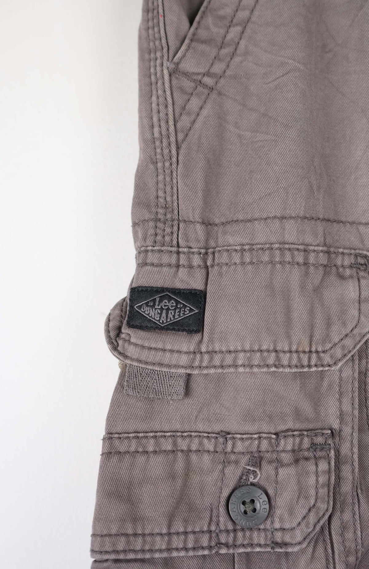 VINTAGE LEE DUNGAREES CARGO SHORTS W33