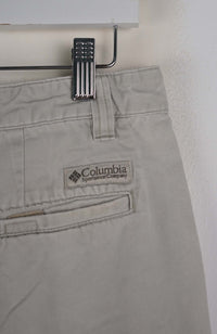 VINTAGE COLUMBIA CARGO SHORTS W33