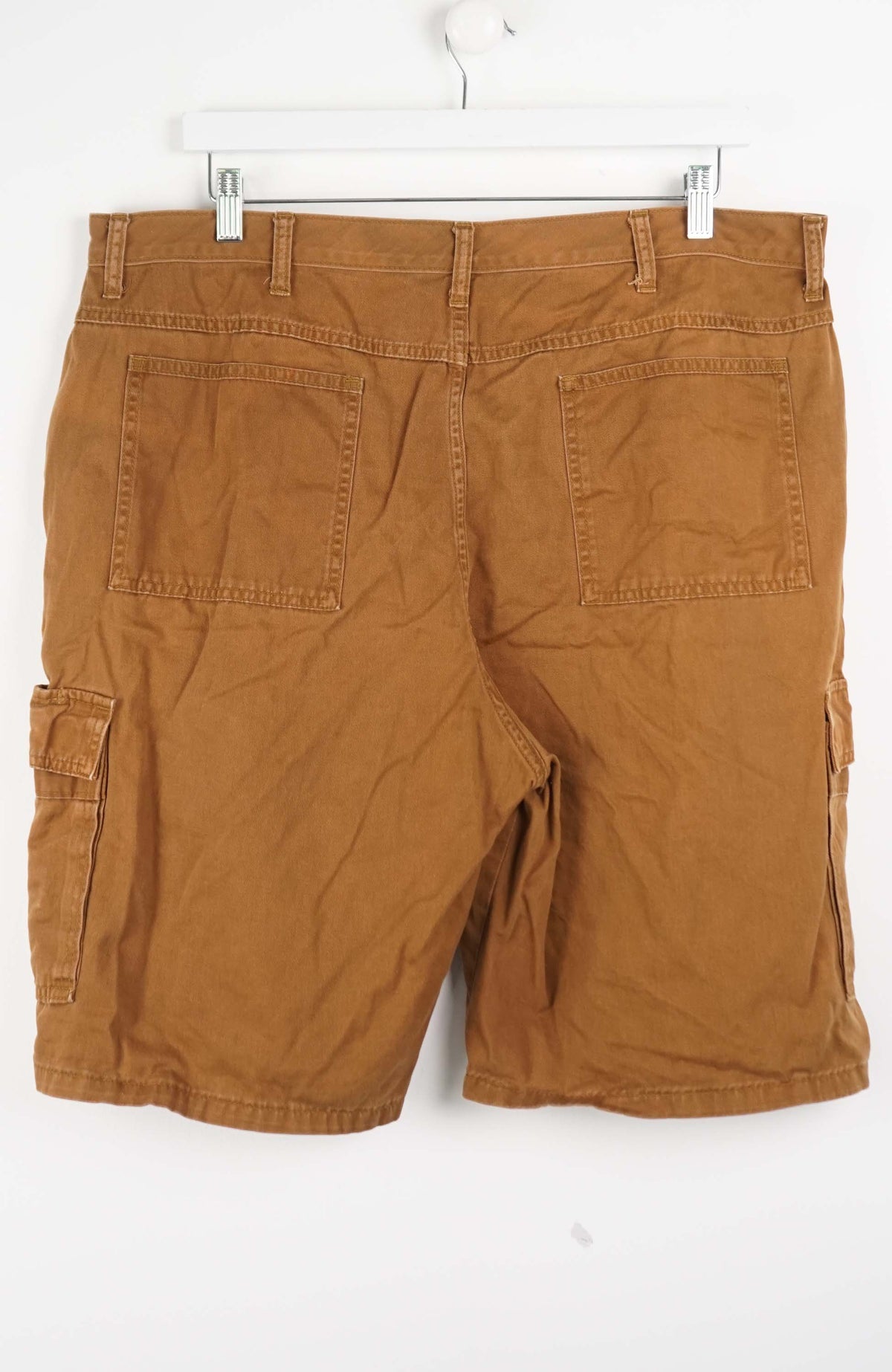 VINTAGE WRANGLER CARGO SHORTS W38