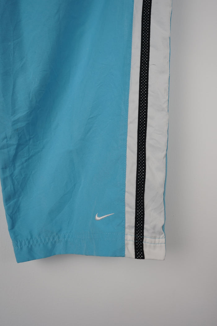 VINTAGE NIKE 3/4 TRACK PANT SHORTS (L)