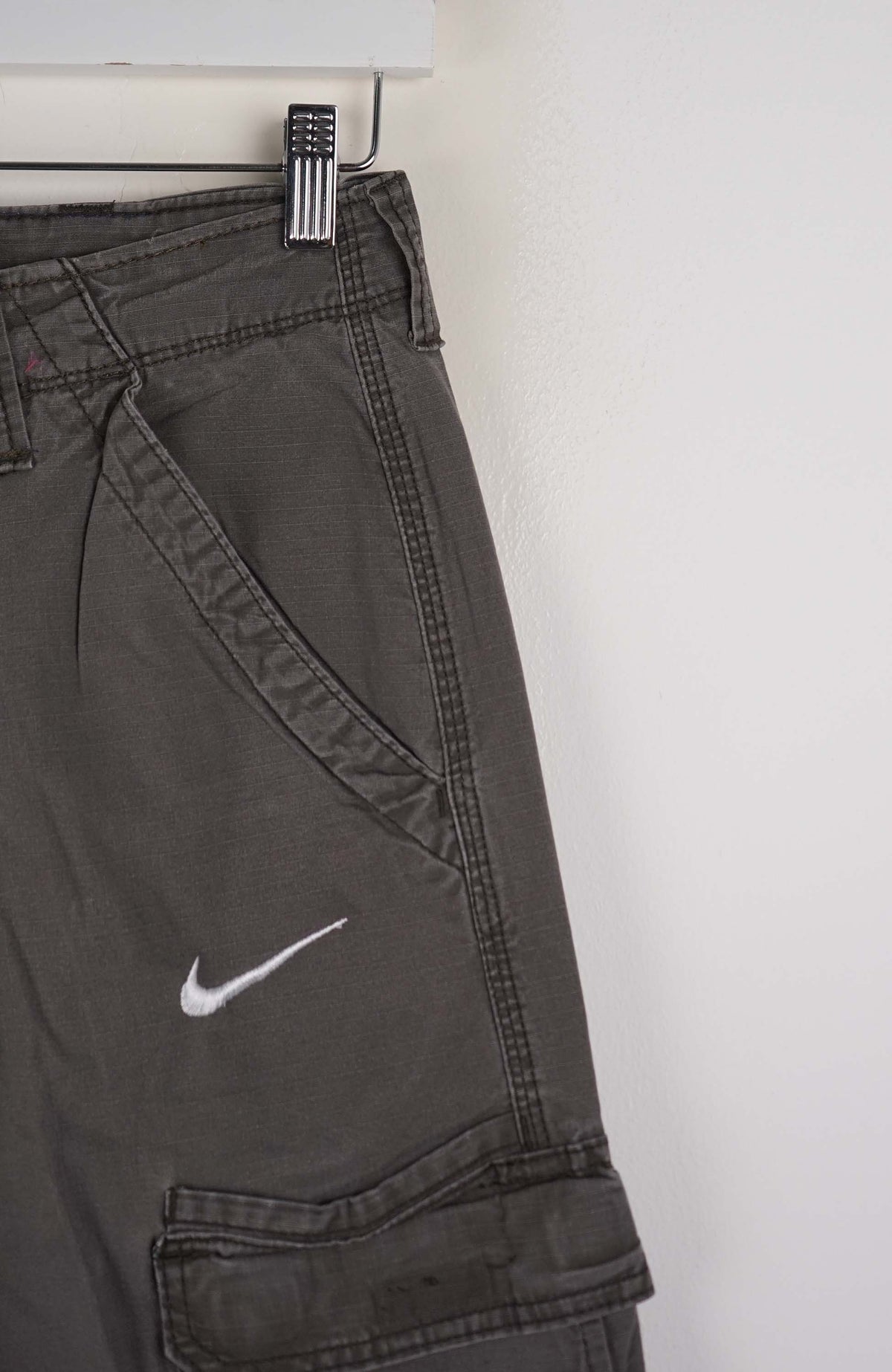 VINTAGE REWORK CARGO PANTS W28