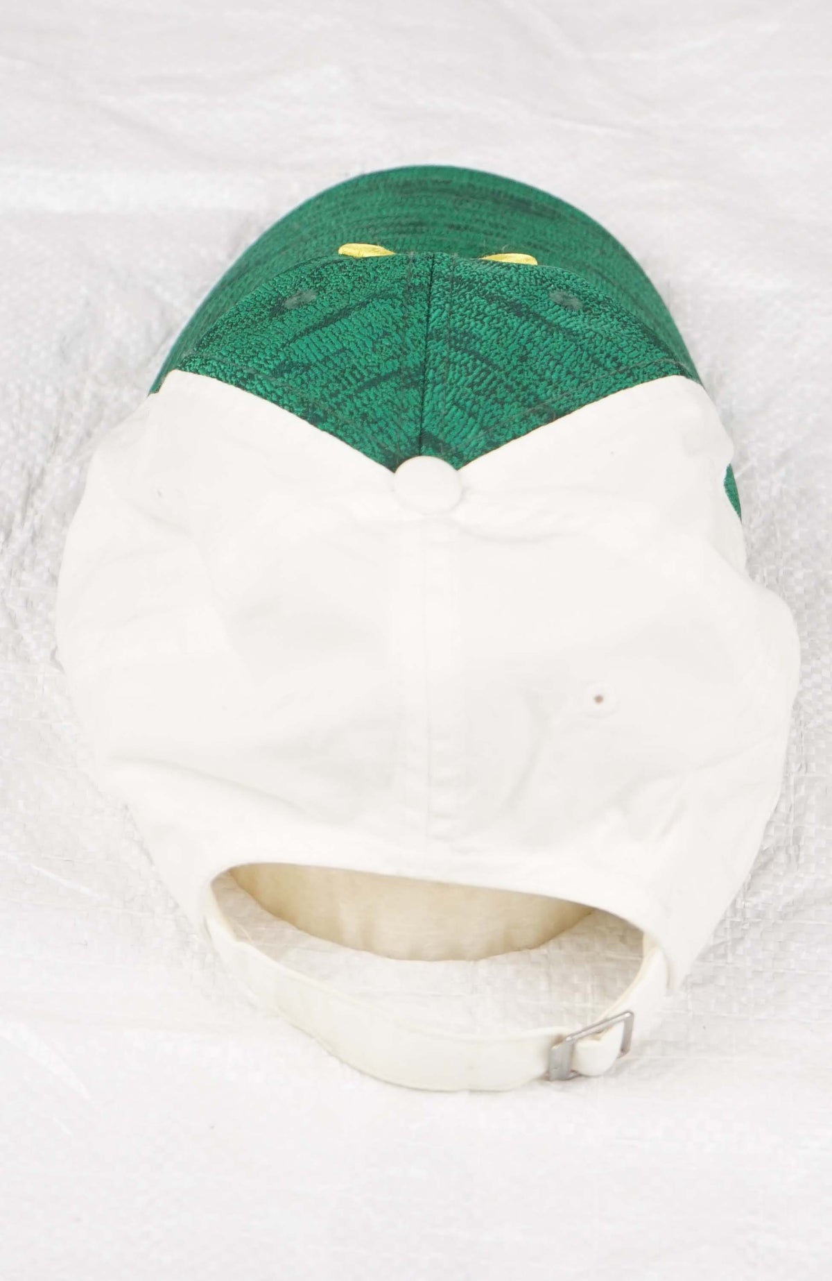 VINTAGE NIKE OREGON HAT