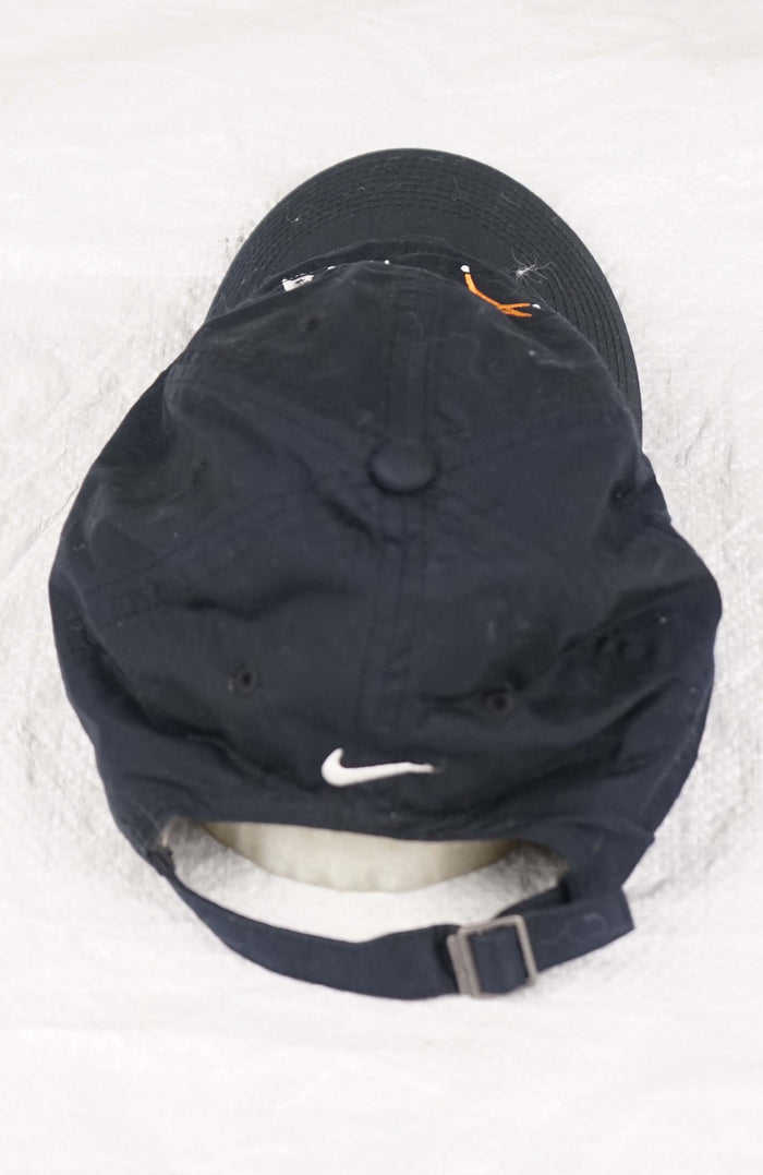 VINTAGE NIKE ATHIRA PHARMA HAT
