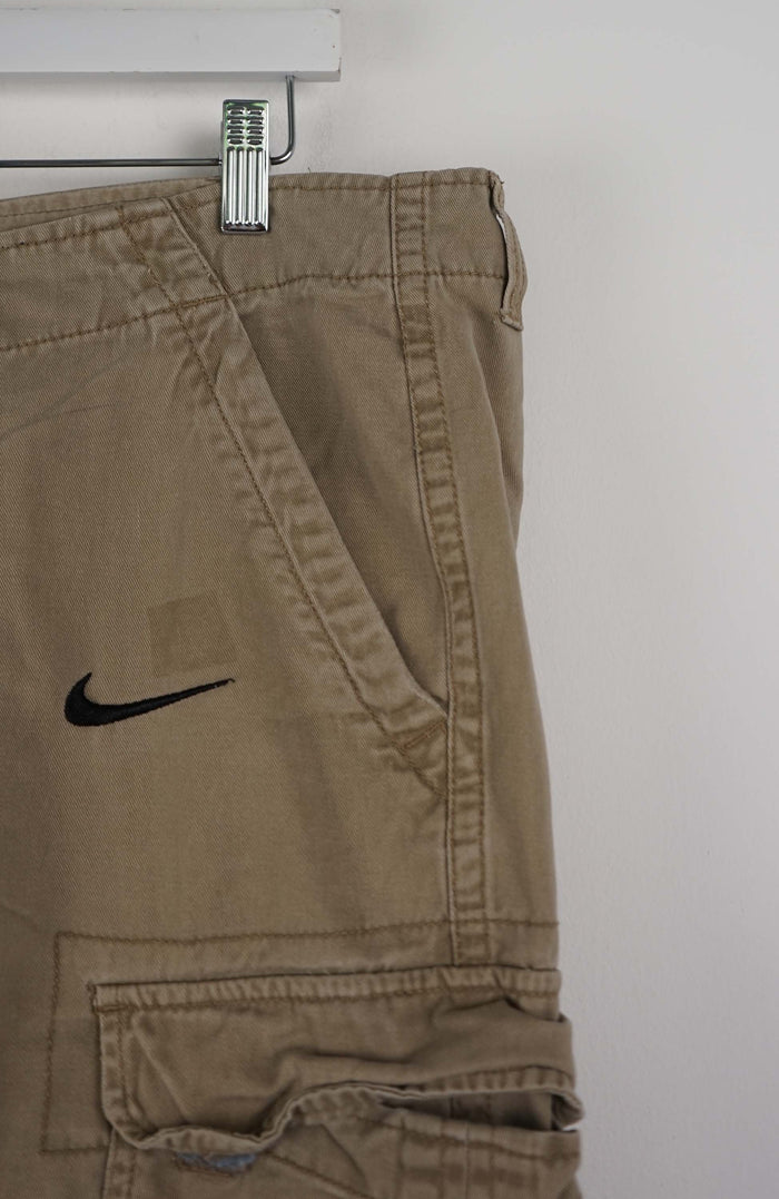 VINTAGE REWORK CARGO SHORTS W36