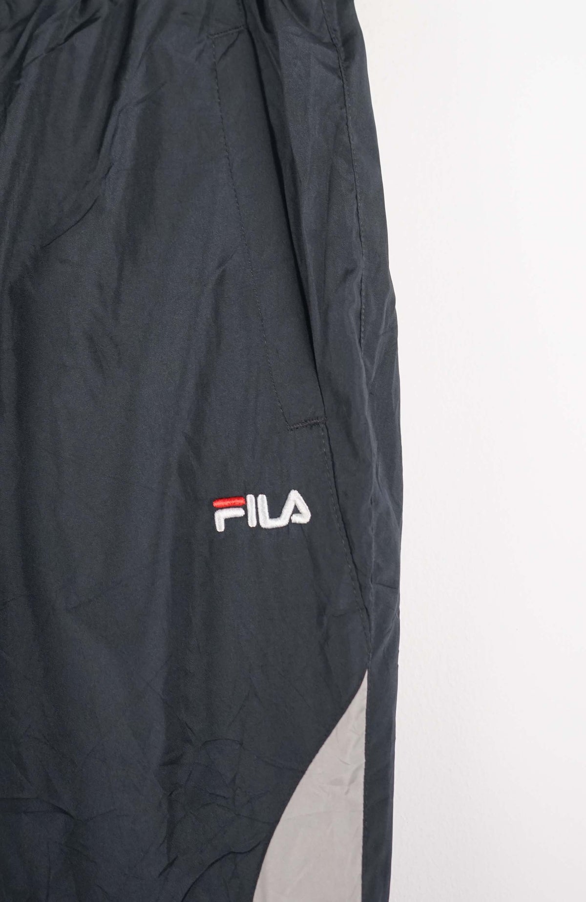 VINTAGE FILA TRACK PANTS (L)