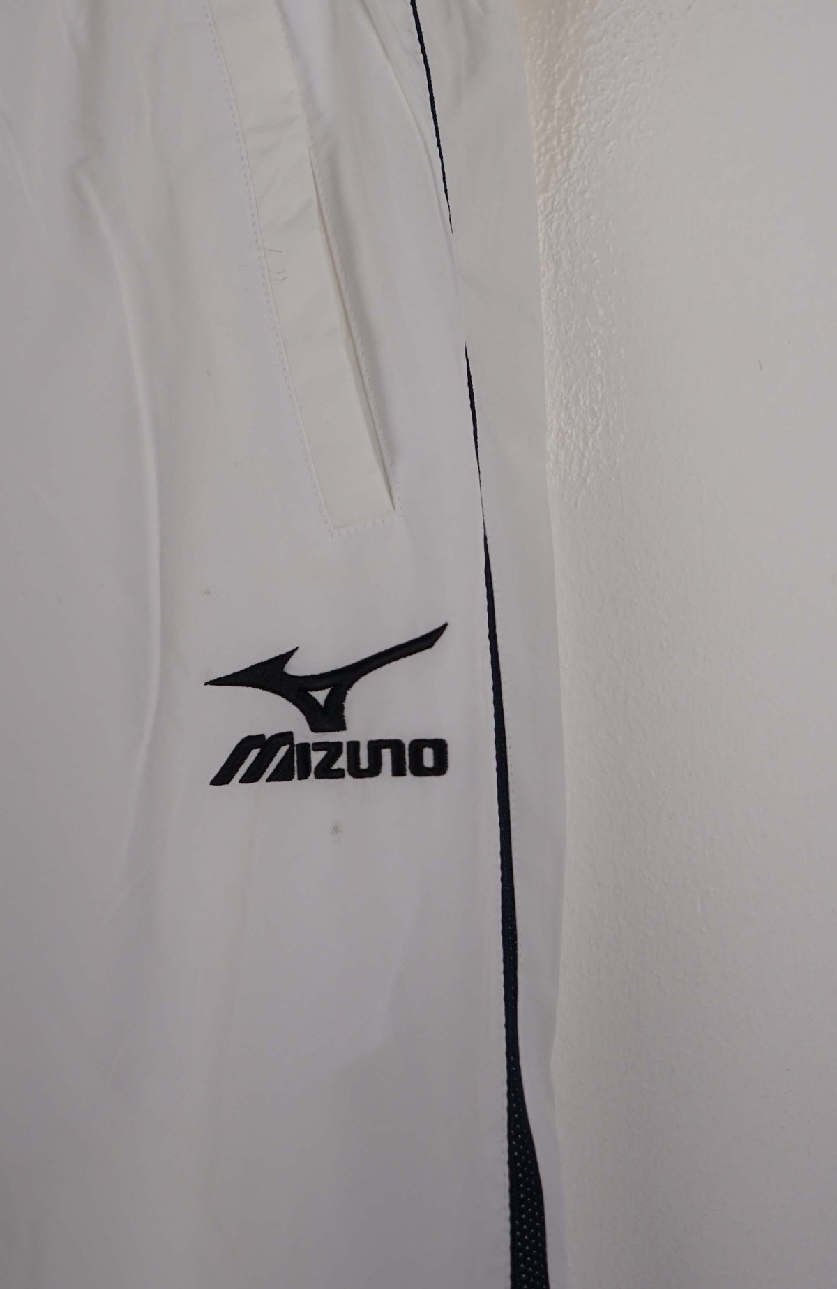 VINTAGE MIZUNO TRACK PANTS (S)