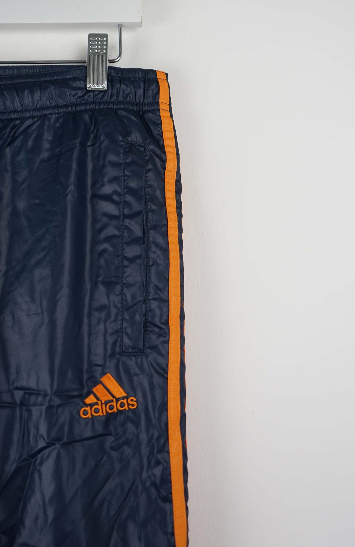 VINTAGE ADIDAS TRACK PANTS (L)