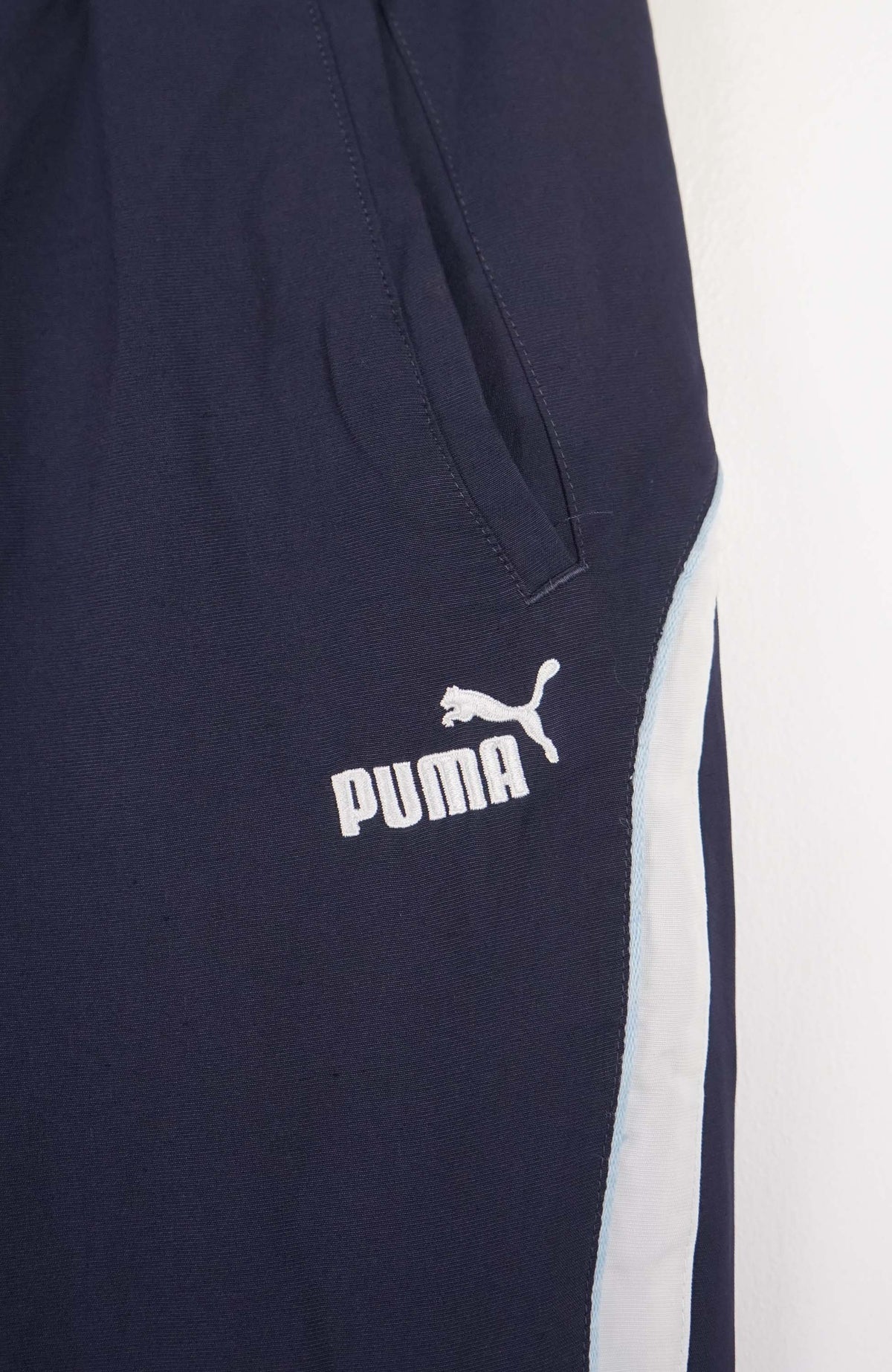 VINTAGE PUMA TRACK PANTS (S)