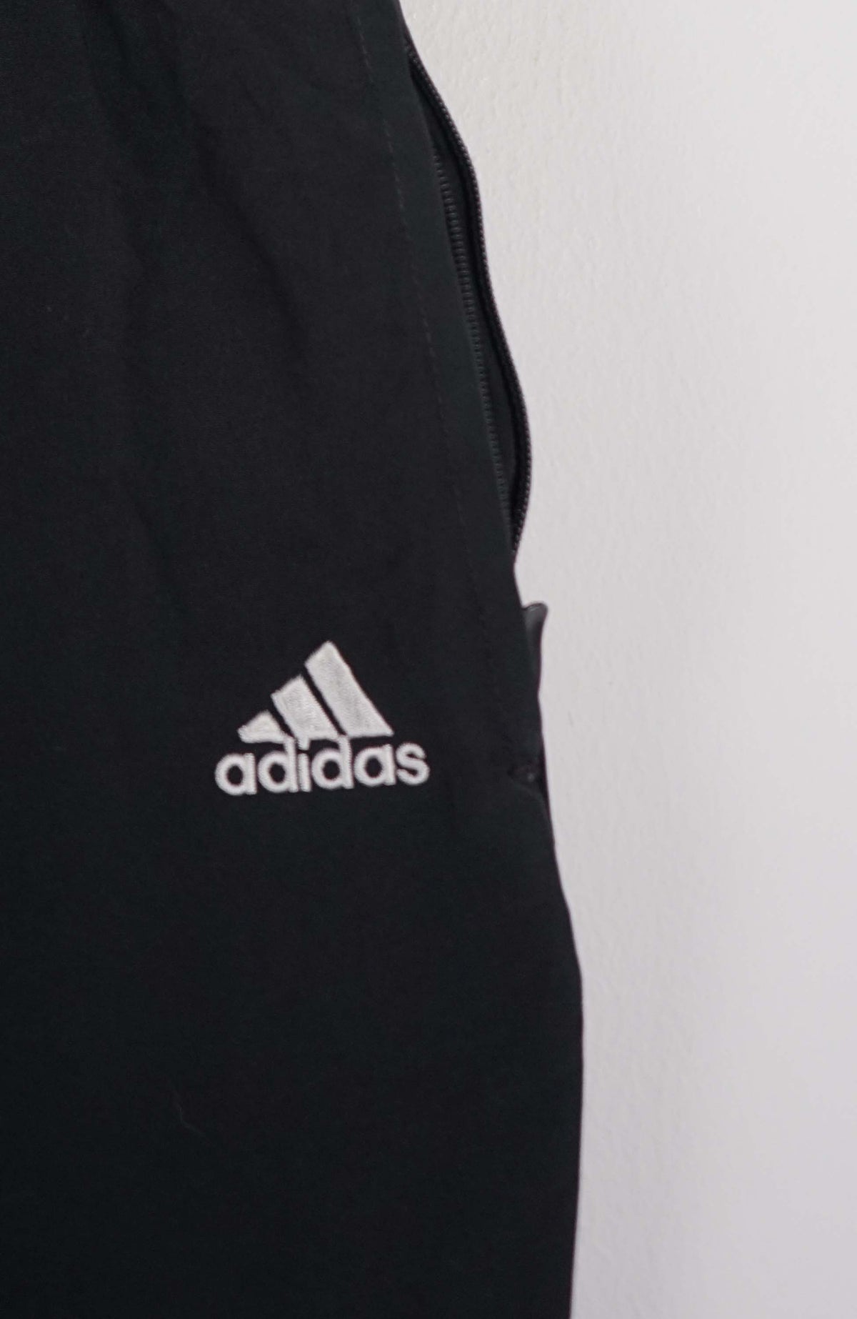 VINTAGE ADIDAS TRACK PANTS (M)