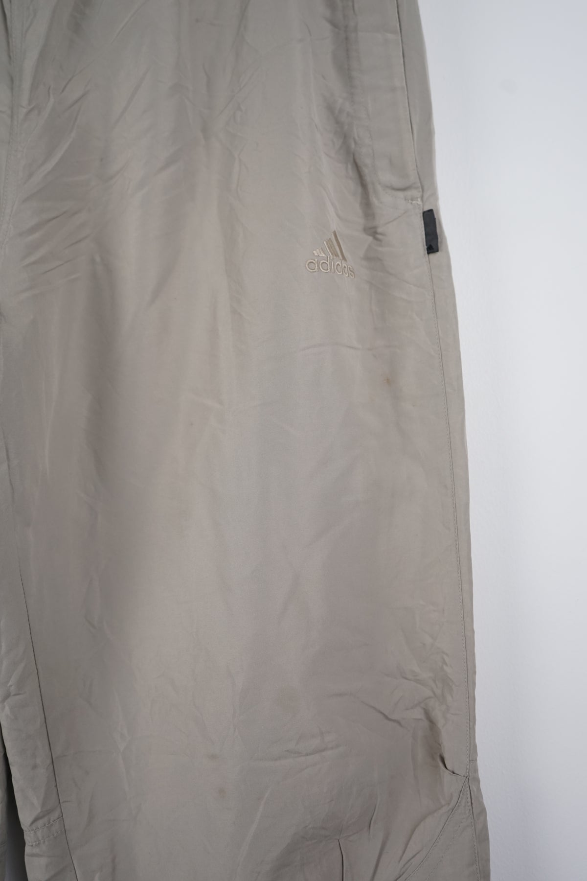 VINTAGE ADIDAS TRACK PANTS (M)