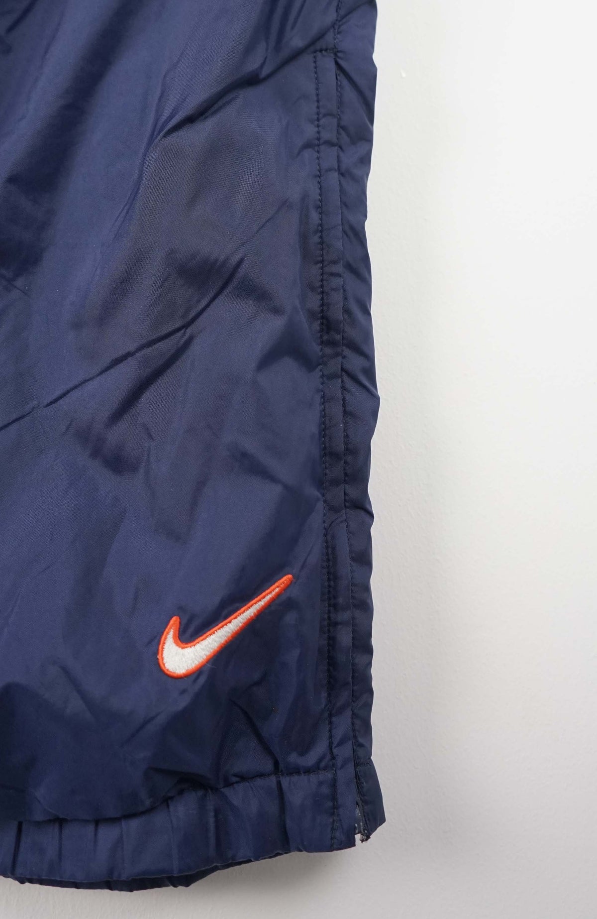 VINTAGE NIKE TRACK PANTS (L)